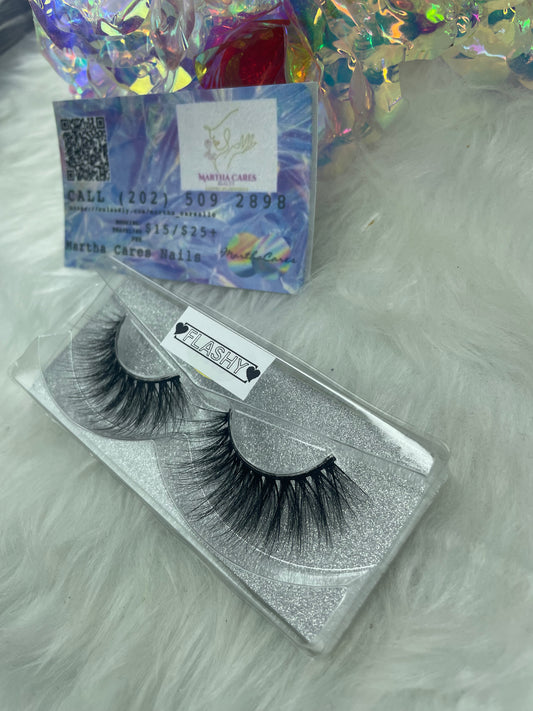 Flashy Lashes