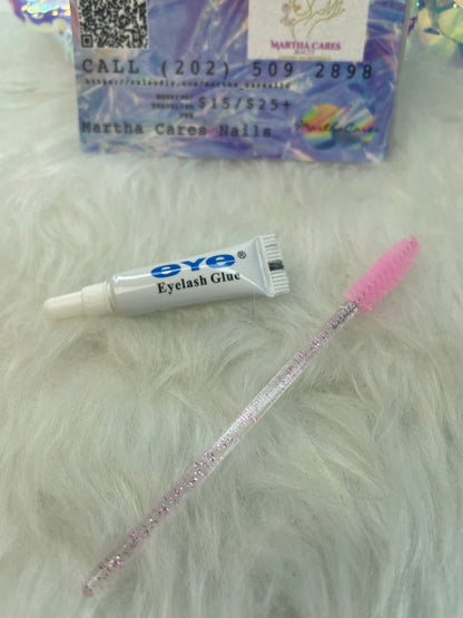 Flashy Lashes